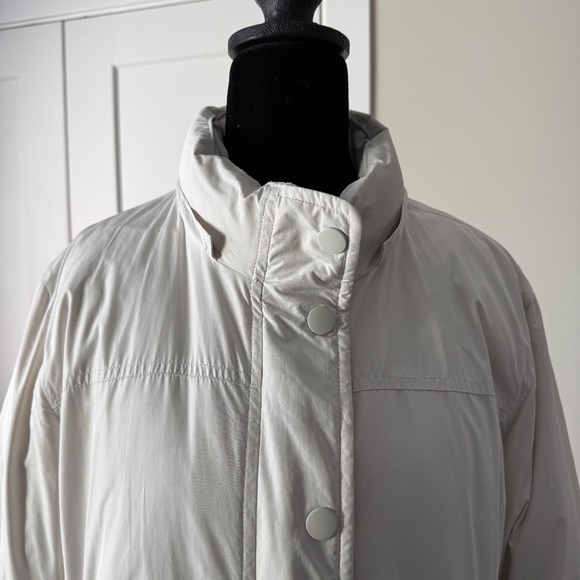GAP White Puffer Coat w/ Faux Fur Hood - Women’s XL - Picture 8 of 12
